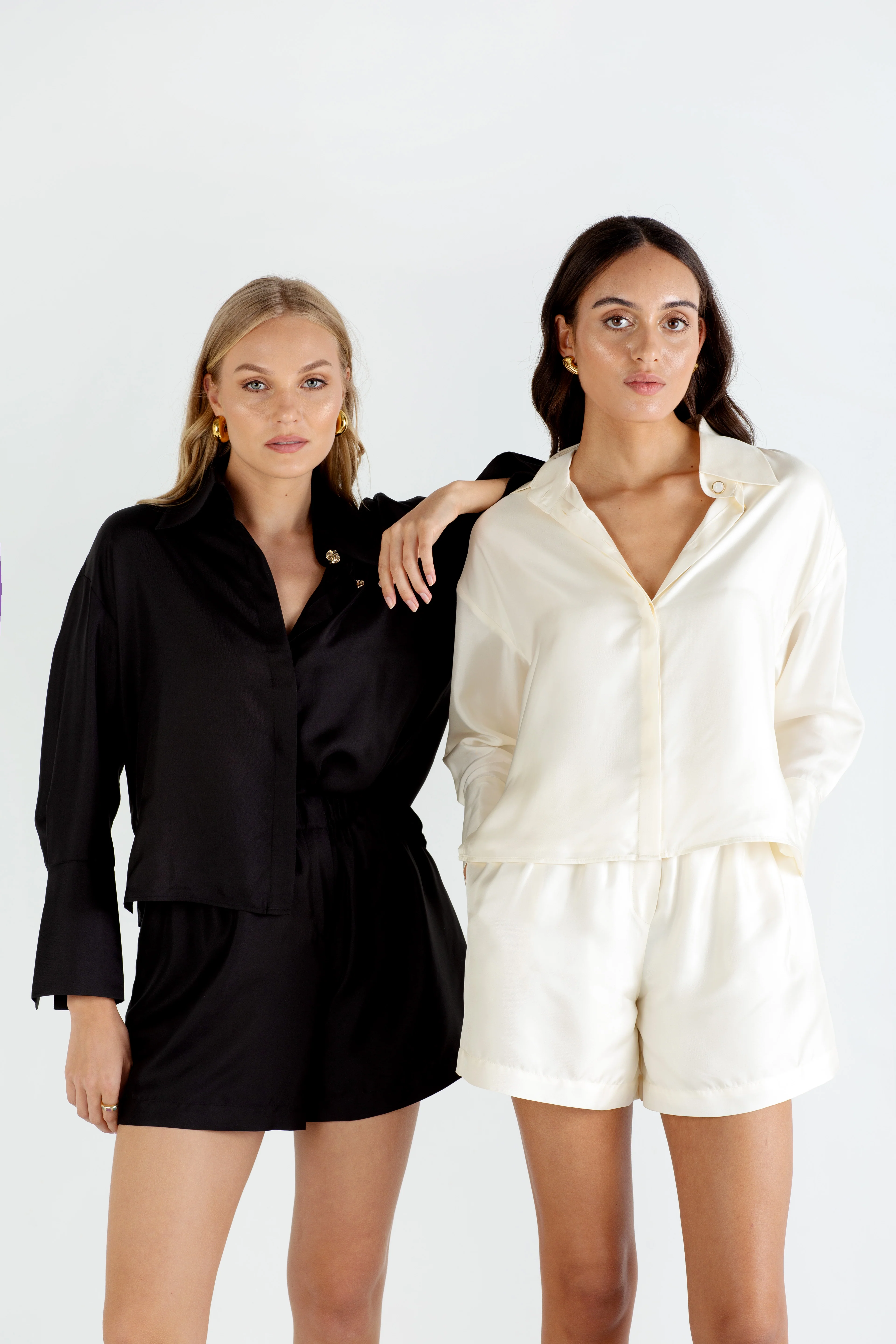 "The Laura" - Silk Shirt (Black) - Image 7